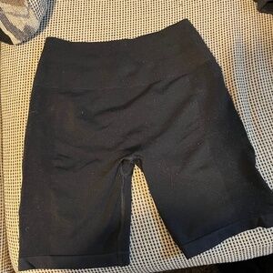 Size Small Alphalete black 6.5 shorts